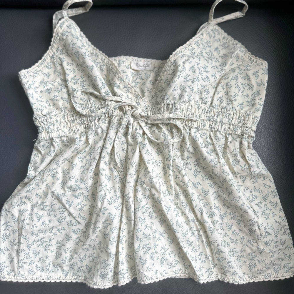 BRANDY MELVILLE Floral Tank Top